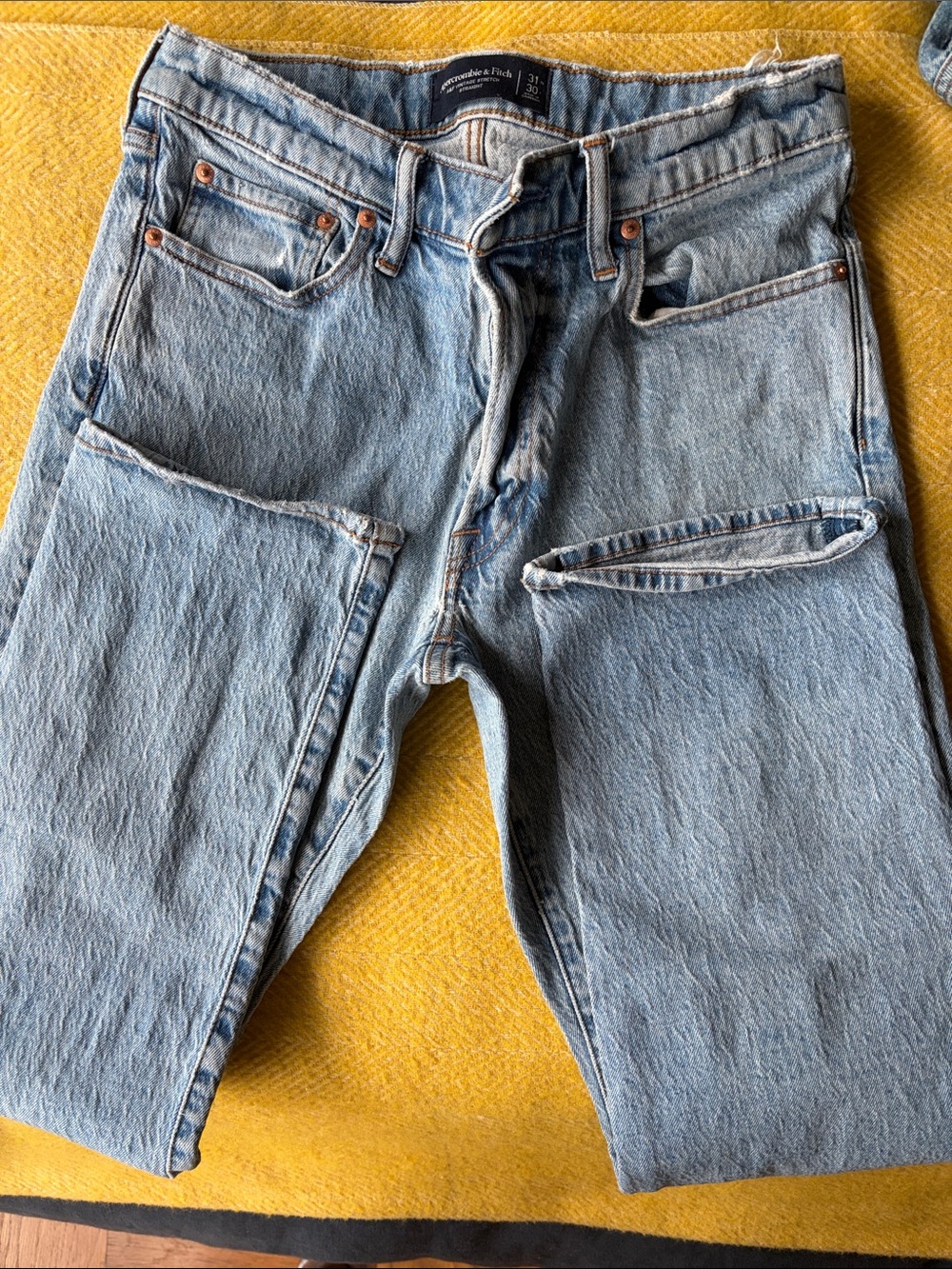 Abercrombie & Fitch Light Wash Men's Straight Jeans